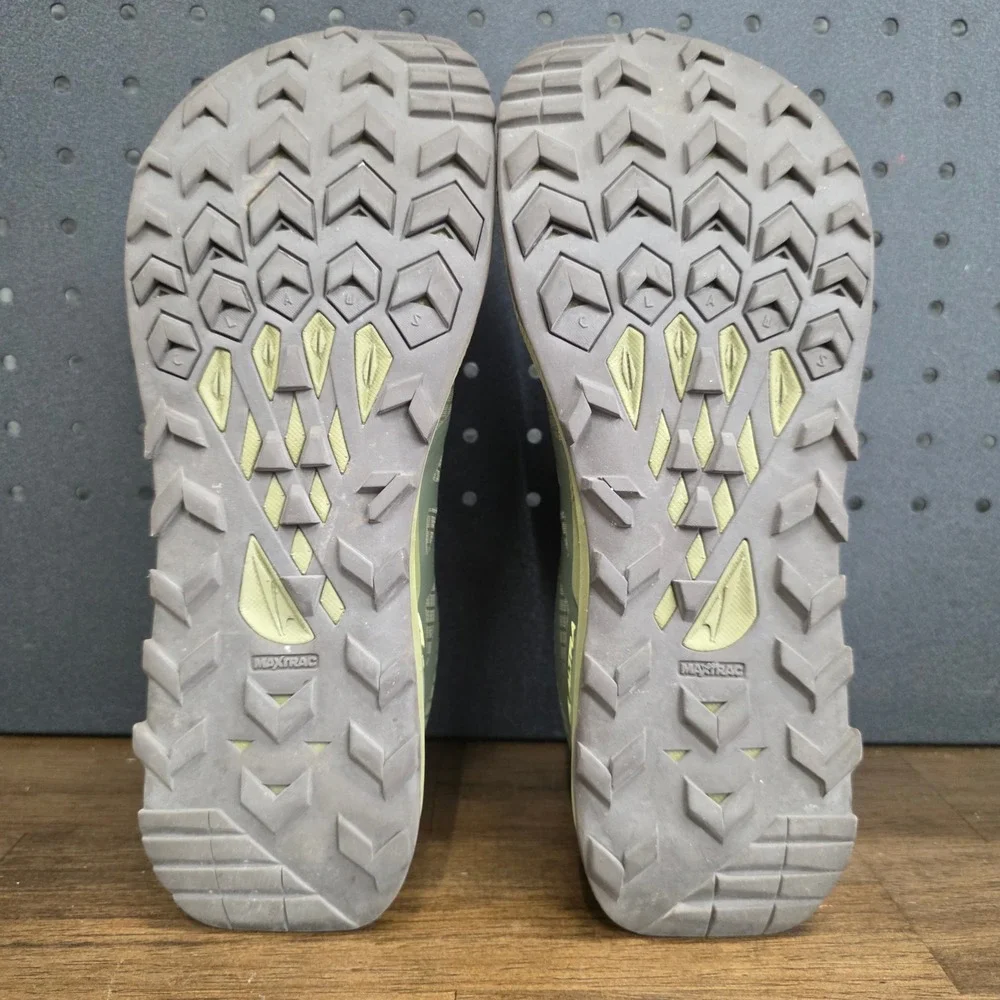 Altra Lone Peak 8 Trail Running Shoes Womens 7 Green Pink ALOA85ND315